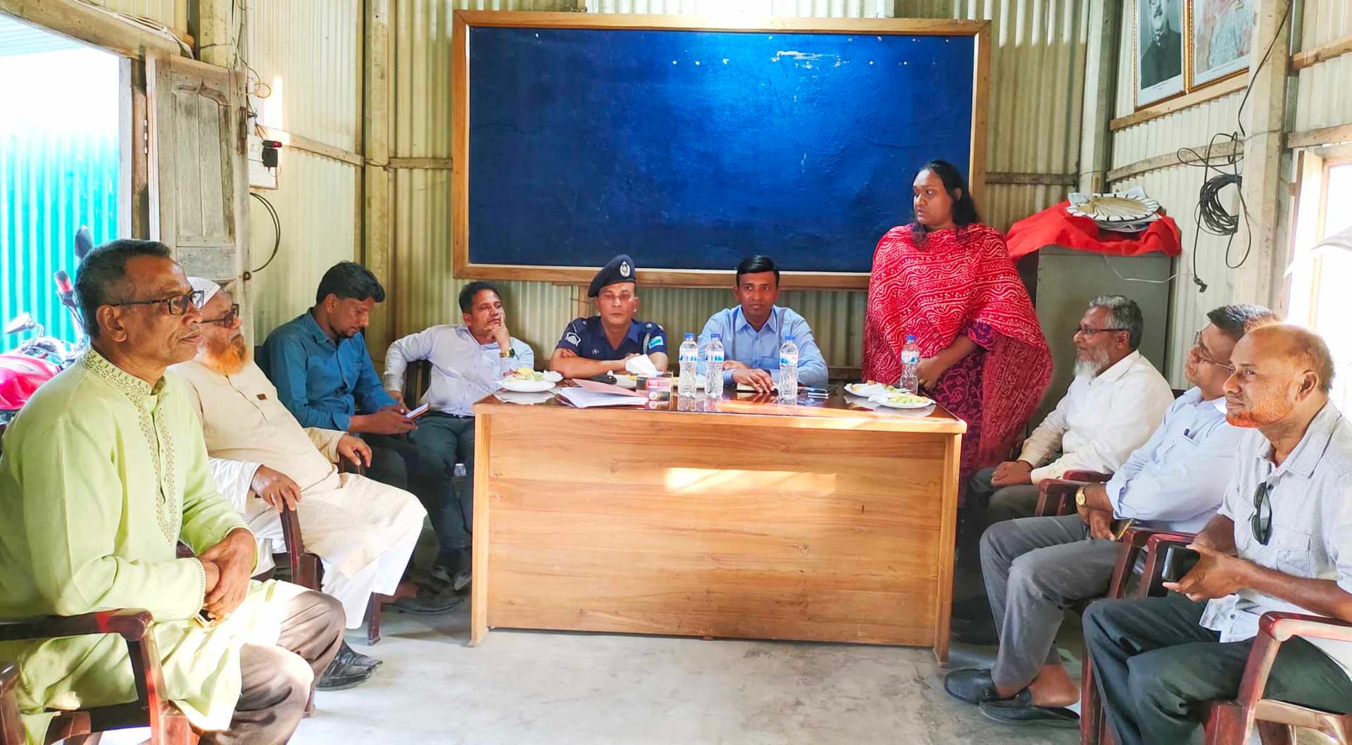 ভূঞাপুরে সাংবাদিকদের সাথে ইউএনও'র মতবিনিময় সভা অনুষ্ঠিত