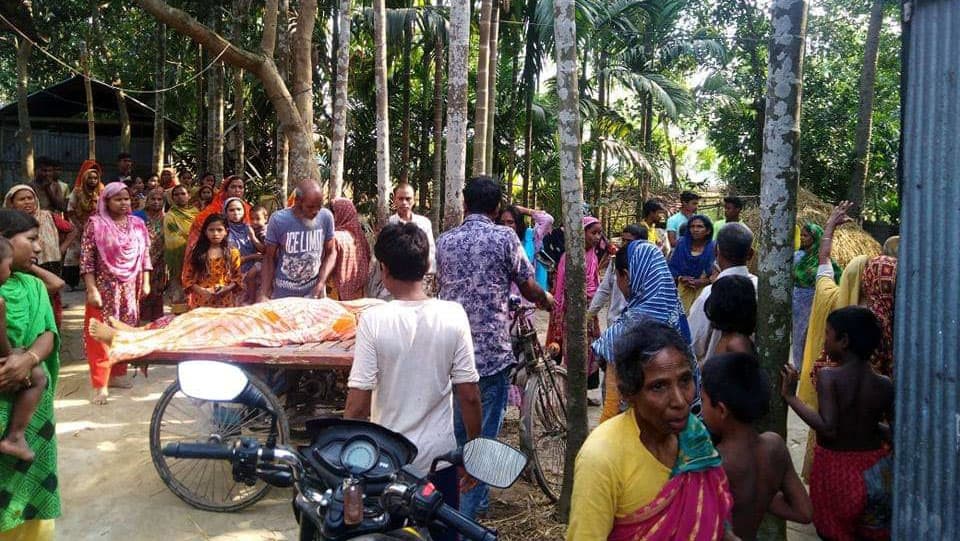 মা দিবসে সন্তান প্রসবের সময় মায়ের মৃত্যু !