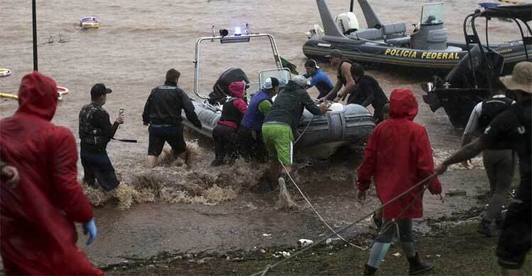 ব্রাজিলে ভয়াবহ বন্যায় মৃত্যু ১০০ ছাড়িয়ে গেছে