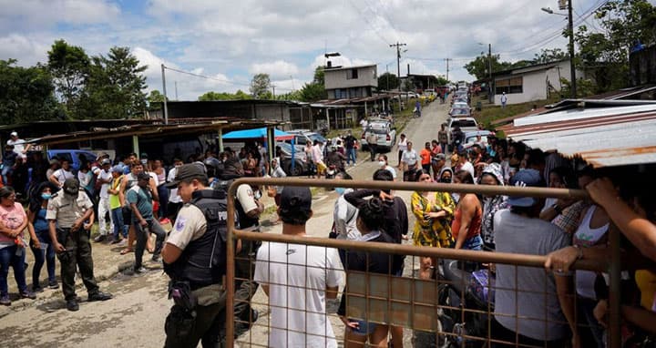 ইকুয়েডরে কারাগারে সংঘর্ষে ৪৩ বন্দি নিহত