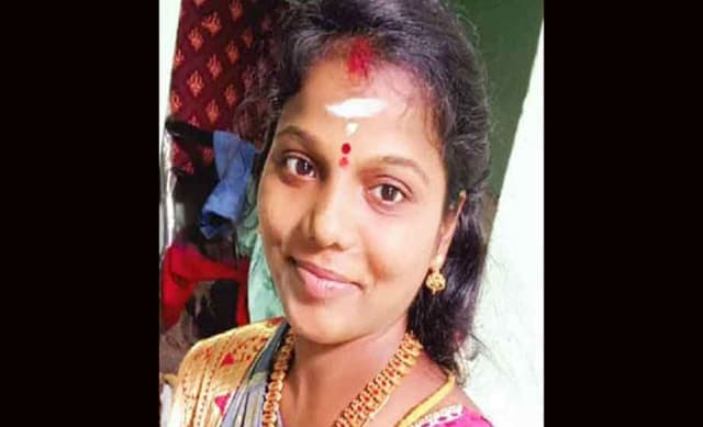 শ্বশুরবাড়িতে শৌচাগার না থাকায় নববধূর আত্মহত্যা!