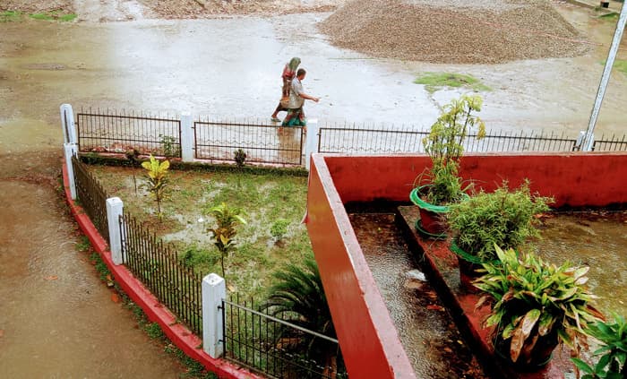 সরাইলে থেমে থেমে বৃষ্টি