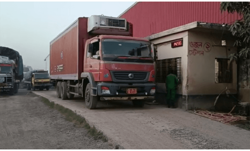 ভারত থেকে দেশে এলো এক টন মহিষের মাংস