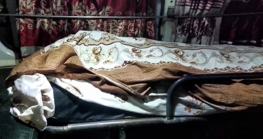 কলাপাড়ায় কলেজ শিক্ষার্থীর ঝুলন্ত লাশ উদ্ধার