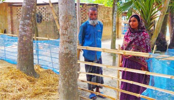 ধামইরহাটে প্রতিবন্ধী পরিবারের যাতায়াতের রাস্তা বন্ধের অভিযোগ