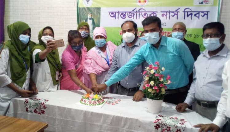 ধামইরহাটে আন্তর্জাতিক নার্স দিবস পালিত