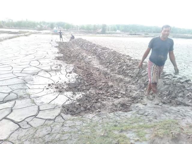 আশাশুনিতে নদী ভরাটের মহৎসব!