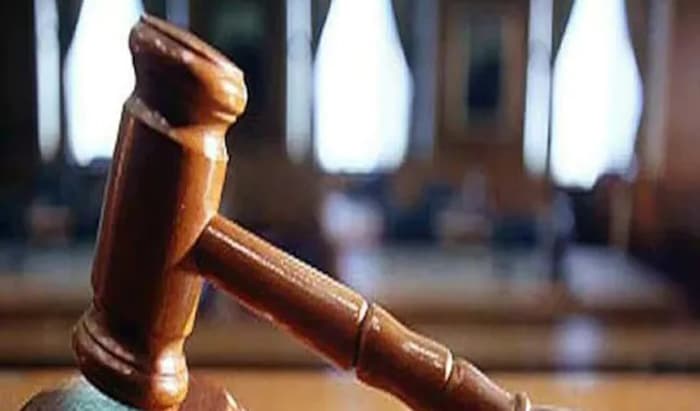 গোপনাঙ্গে হাত, ঠোঁটে চুমু 'অস্বাভাবিক যৌনতা' নয় !