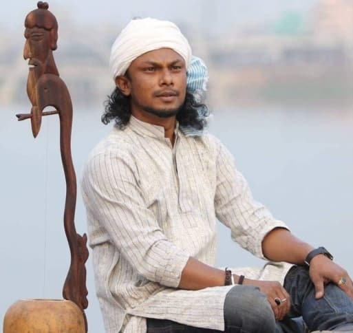 আবারও গানের ভুবনে ফিরতে চান জনপ্রিয় কন্ঠশিল্পী রিংকু