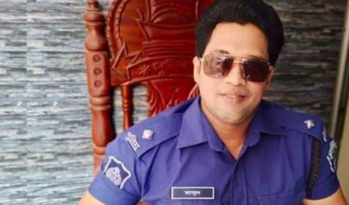 কলেজছাত্রীকে ধর্ষণের পর পুলিশ কর্মকর্তা পলাতক
