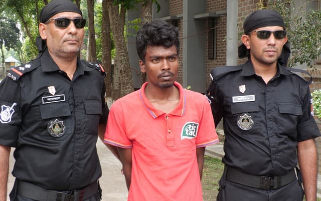 ঝিনাইদহে র‌্যাবের অভিযান স্ত্রী হত্যা মামলায় স্বামী গ্রেফতার