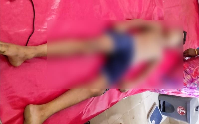 নলছিটিতে পল্লী বিদ্যুতের তারে জড়িয়ে প্রান গেলো মাদ্রাসা ছাত্রের