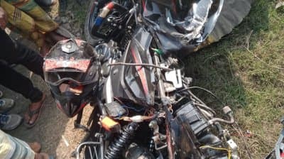 হিজলায় মোটরসাইকেল চাপায় শিশু আহত