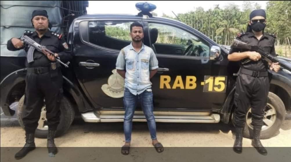 উখিয়ায় ১০ হাজার পিচ ইয়াবাসহ আটক-১