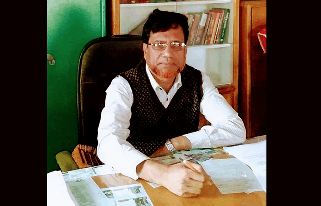 রফিকুল ইসলাম মানিক শ্রেষ্ঠ প্রধান শিক্ষক নির্বাচিত