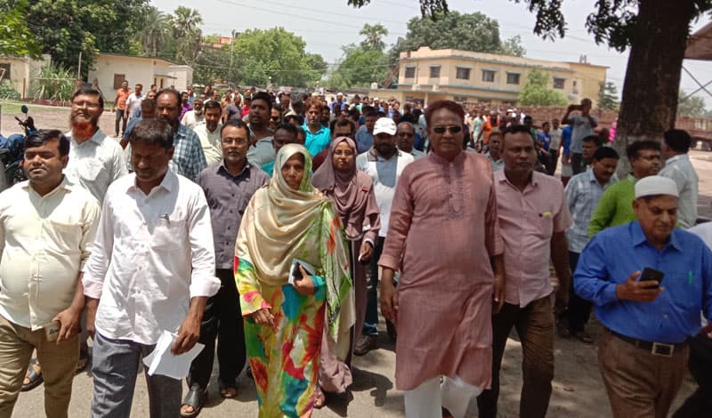 নর্থ বেঙ্গল সুগার মিলে গেট মিটিং ও বিক্ষোভ সমাবেশ