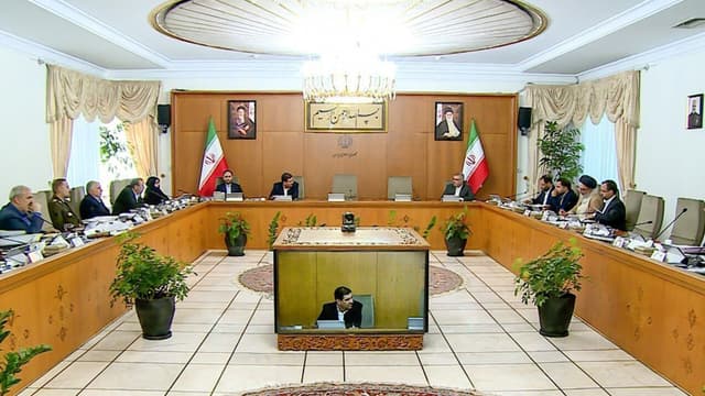 প্রেসিডেন্ট ও পররাষ্ট্রমন্ত্রীর মৃত্যু, জরুরি বৈঠক ইরান সরকারের