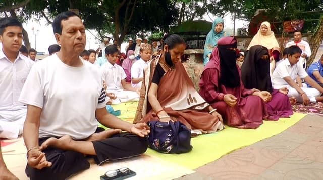 ঝালকাঠিতে বিশ্ব মেডিটেশন দিবস পালিত