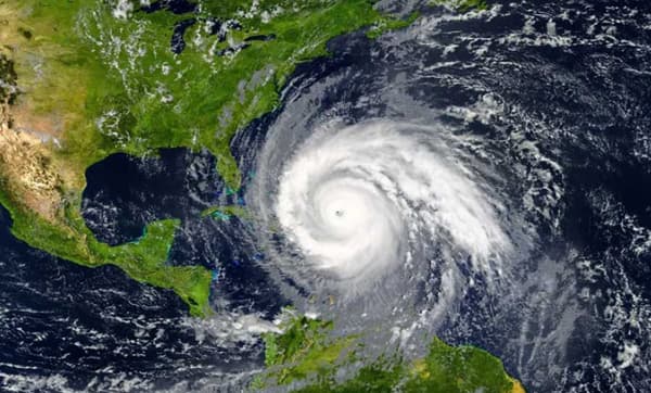 আগামী রবিবার বাংলাদেশে সরাসরি আঘাত হানতে পারে ঘূর্ণিঝড় ‘রেমাল’