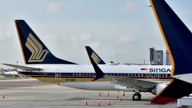 সিঙ্গাপুরগামী ফ্লাইটে তীব্র ঝাঁকুনিতে নিহত ১, আহত ৩০