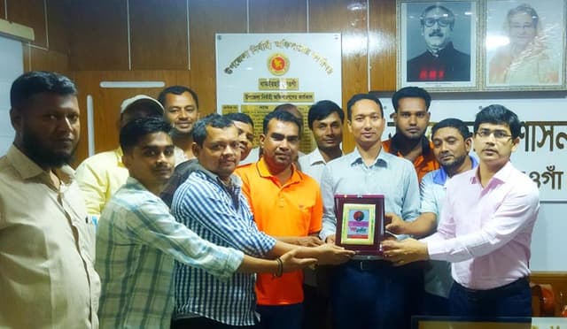 ধামইরহাটে এসিল্যান্ড সিব্বির আহমেদকে বিদায় সংবর্ধনা