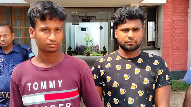 ঠাকুরগাঁওয়ে স্কুলছাত্রীকে তুলে নিয়ে ধর্ষণ করে ভিডিও ধারণ, দুই যুবক গ্রেপ্তার