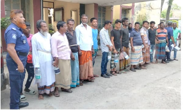 সহিংসতার অভিযোগে আশাশুনিতে গ্রেফতার ১৩