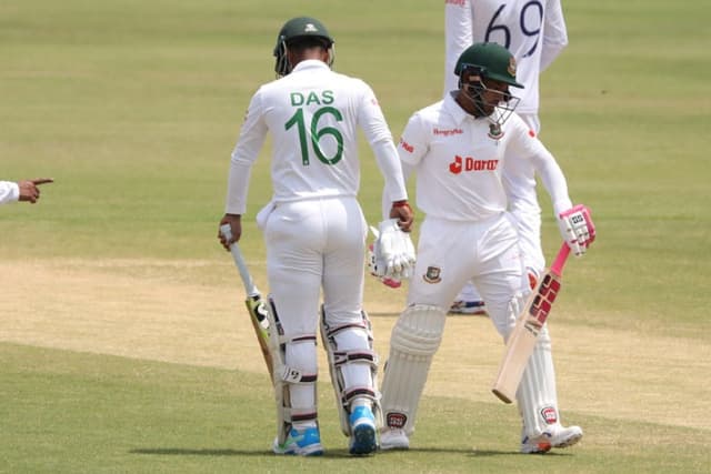 রাজিথার এক ওভারেই ফিরলেন লিটন-মোসাদ্দেক