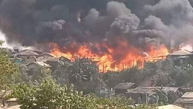 উখিয়ায় রোহিঙ্গা ক্যাম্পে আগুন