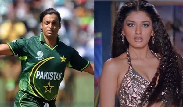 বোলিংয়ে আগুন ঝড়ালেও যে অভিনেত্রীর কাছে  শিশু বনে যেতেন শোয়েব!