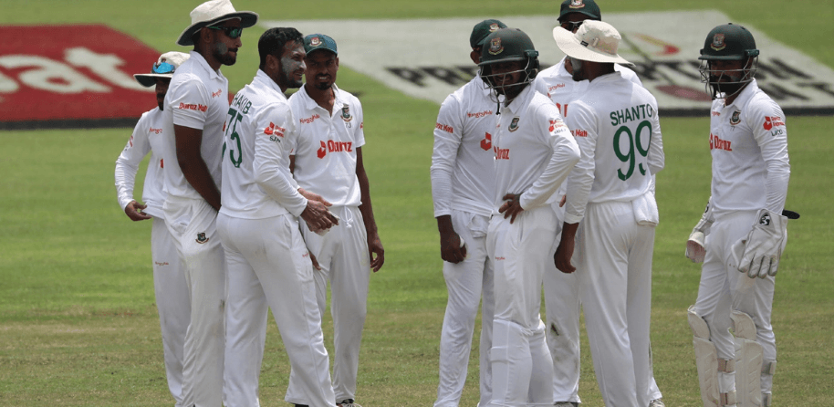 স্বস্তি, আফসোস আর বৃষ্টি নিয়ে লাঞ্চে গেল বাংলাদেশ