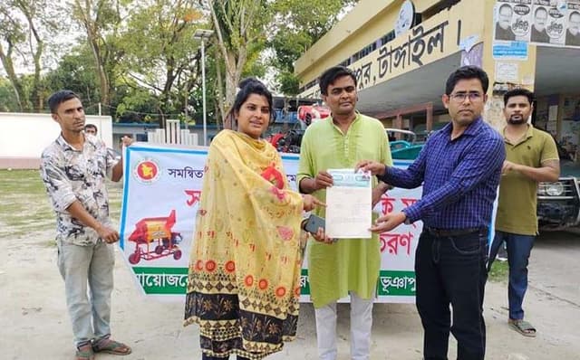 ভর্তুকি মূল্যে ভূঞাপুরে বীজ বপন যন্ত্র বিতরণ