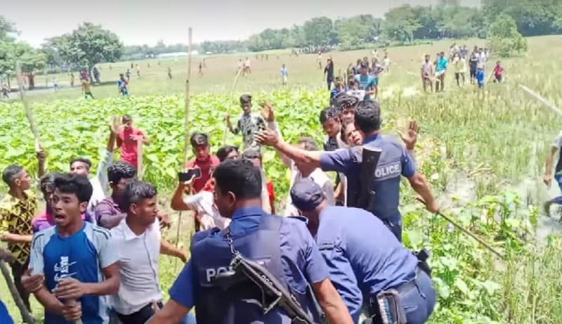 উপ-নির্বাচনে ধাওয়া-পাল্টা ধাওয়া, সংঘর্ষে আহত ১৫