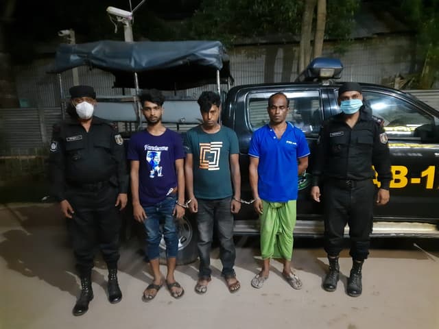 টাঙ্গাইলে দুইশত পিস ইয়াবা সহ গ্রেপ্তার ৩