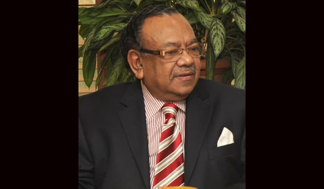 ই-গভর্নেন্স সেমিনারে অংশ নিতে সিঙ্গাপুরে অধ্যাপক রুহুল হক