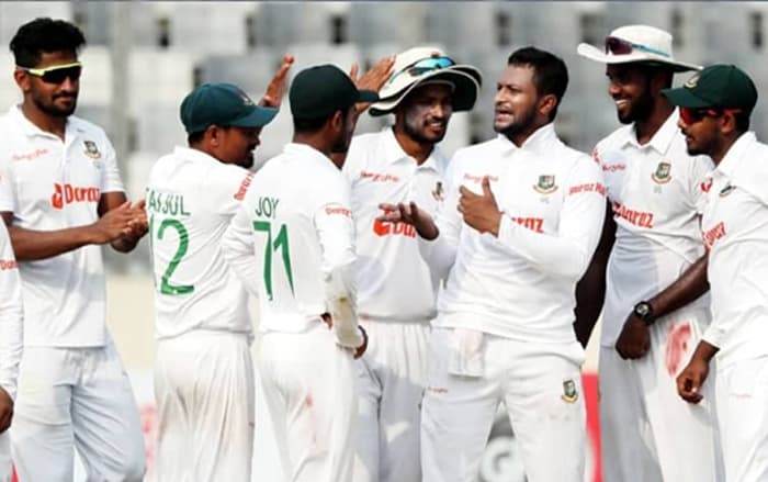 আলোর খোঁজে সেই মুশফিক-লিটন