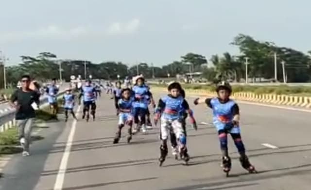 কুয়াকাটায় শেষ হলো রোলার স্কেটিং ম্যারাথন প্রতিযোগিতা