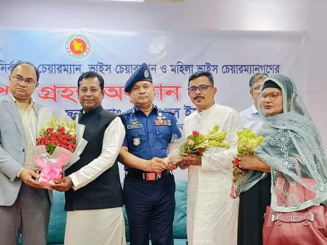 সরাইল উপজেলার নবনির্বাচিত চেয়ারম্যানদের শপথ গ্রহণ