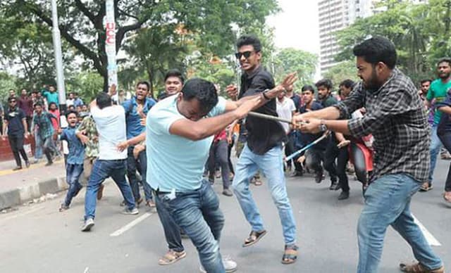 ছাত্রলীগের ৩২ নেতাকর্মীর বিরুদ্ধে ছাত্রদল নেত্রীর মামলা
