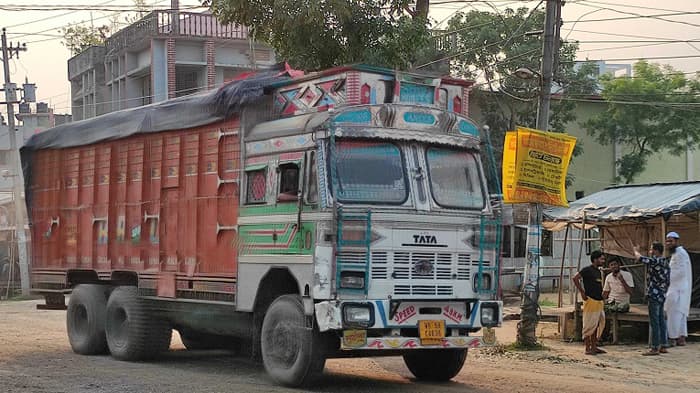 ভারত থেকে গম আমদানি শুরু