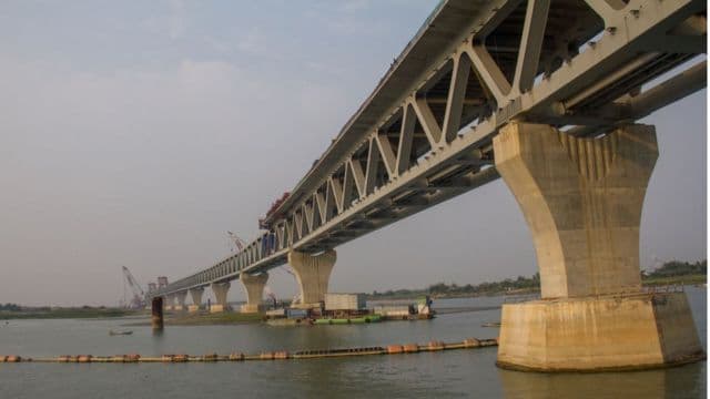 হেঁটে বা সাইকেলে পদ্মা সেতু পার হতে মানা