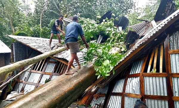 হিজলায় ঘুর্ণিঝড় রিমালের তান্ডবে ৩৫ কোটিরও অধিক ক্ষয়ক্ষতি