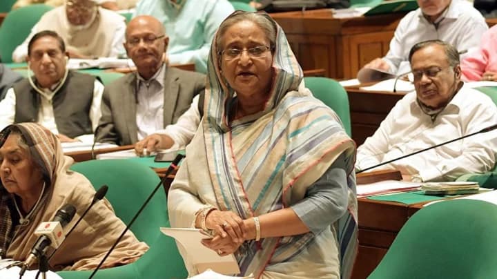 সরকারের পদক্ষেপে দ্রব্যমূল্যের ঊর্ধ্বগতি রোধ সম্ভব হয়েছে: প্রধানমন্ত্রী