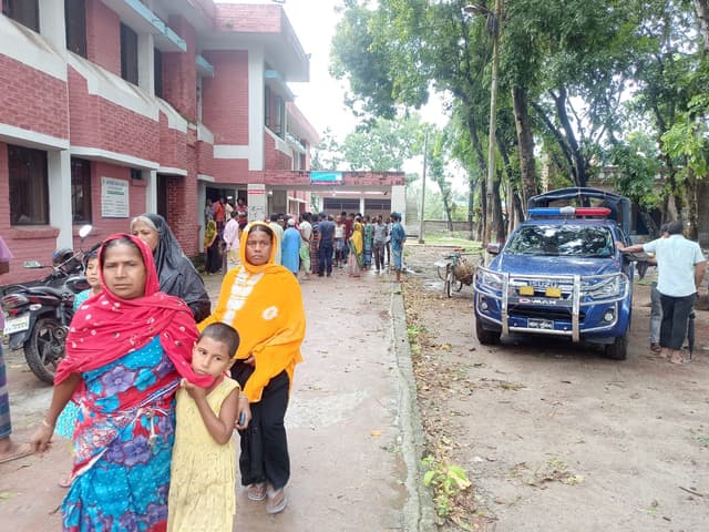 লালমনিরহাটে অটোরিকশা উল্টে নিহত ১