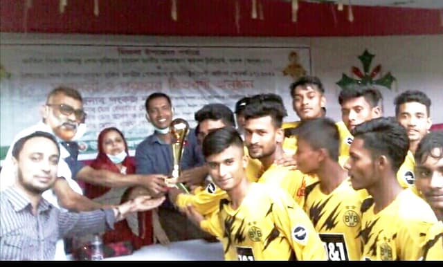 হিজলায় বঙ্গবন্ধু জাতীয় গোল্ডকাপ ফুটবল টুর্নামেন্টের সমাপনী