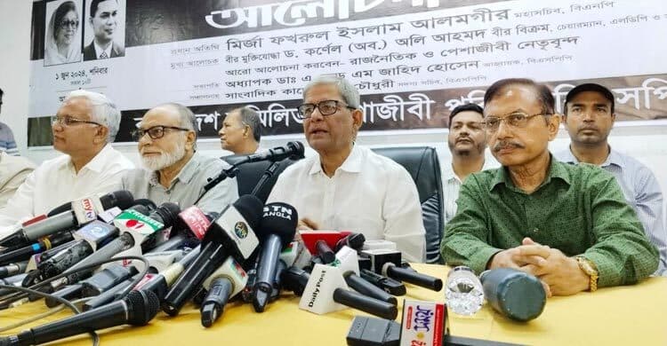 বেনজীর কীভাবে দেশত্যাগ করলেন, প্রশ্ন ফখরুলের