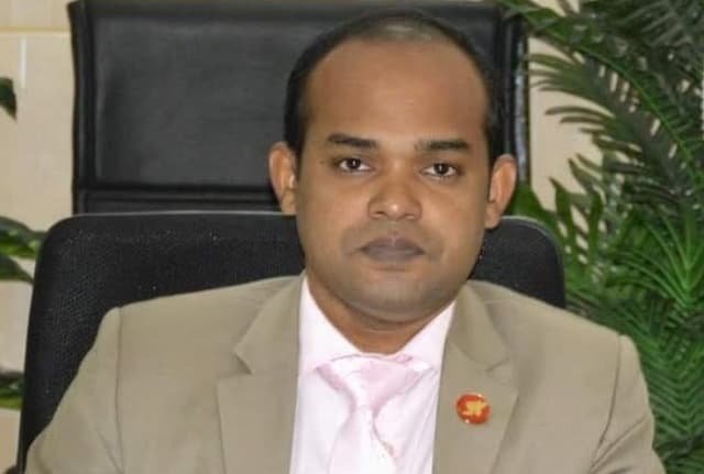 করোনায় আক্রান্ত নওগাঁর সাপাহার ইউএনও
