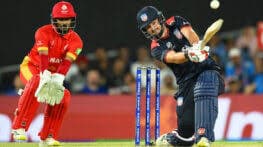 কানাডাকে হেসেখেলে উড়িয়ে দিলো যুক্তরাষ্ট্র