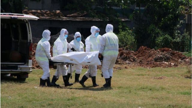 বিশ্বে করোনায় আরও ১৩৩২ মৃত্যু, আক্রান্ত ৫ লক্ষাধিক