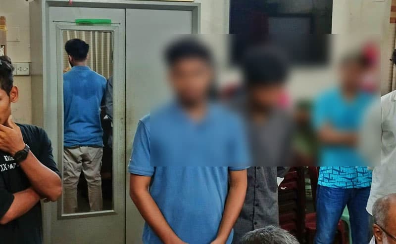গুচ্ছ ভর্তি পরীক্ষার্থী প্রেমিকার সাথে দেখা করতে এসে আটক প্রেমিক